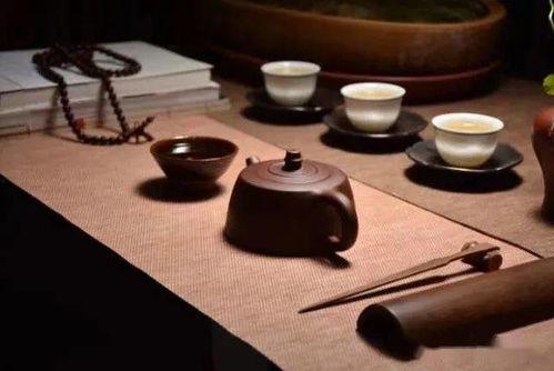 群众吃瓜一壶清茶山中居,一壶清茶,山中悠然居