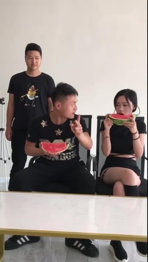 高级感的吃瓜群众